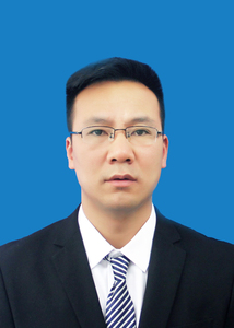 林泽宽
  学历：本科；
  专业：计算机科学与技术；
  华为网络工程师、民航初级教员、消防设施操作员。